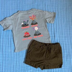 Mini Boden Toddler Kids Volcano Gray-Blue Tshirt & Olive shorts